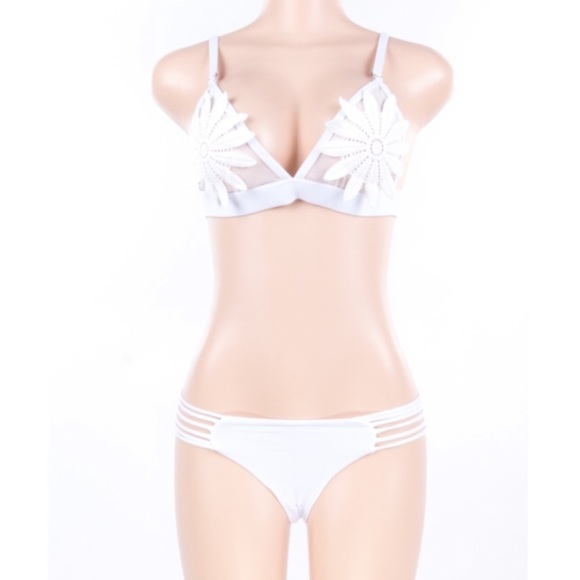 💕SEXY UNPADDED WHITE FLOWER MESH - BIKINI - Picture 2 of 5